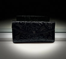 Load image into Gallery viewer, Flor Hermosa Collection (Wallets)
